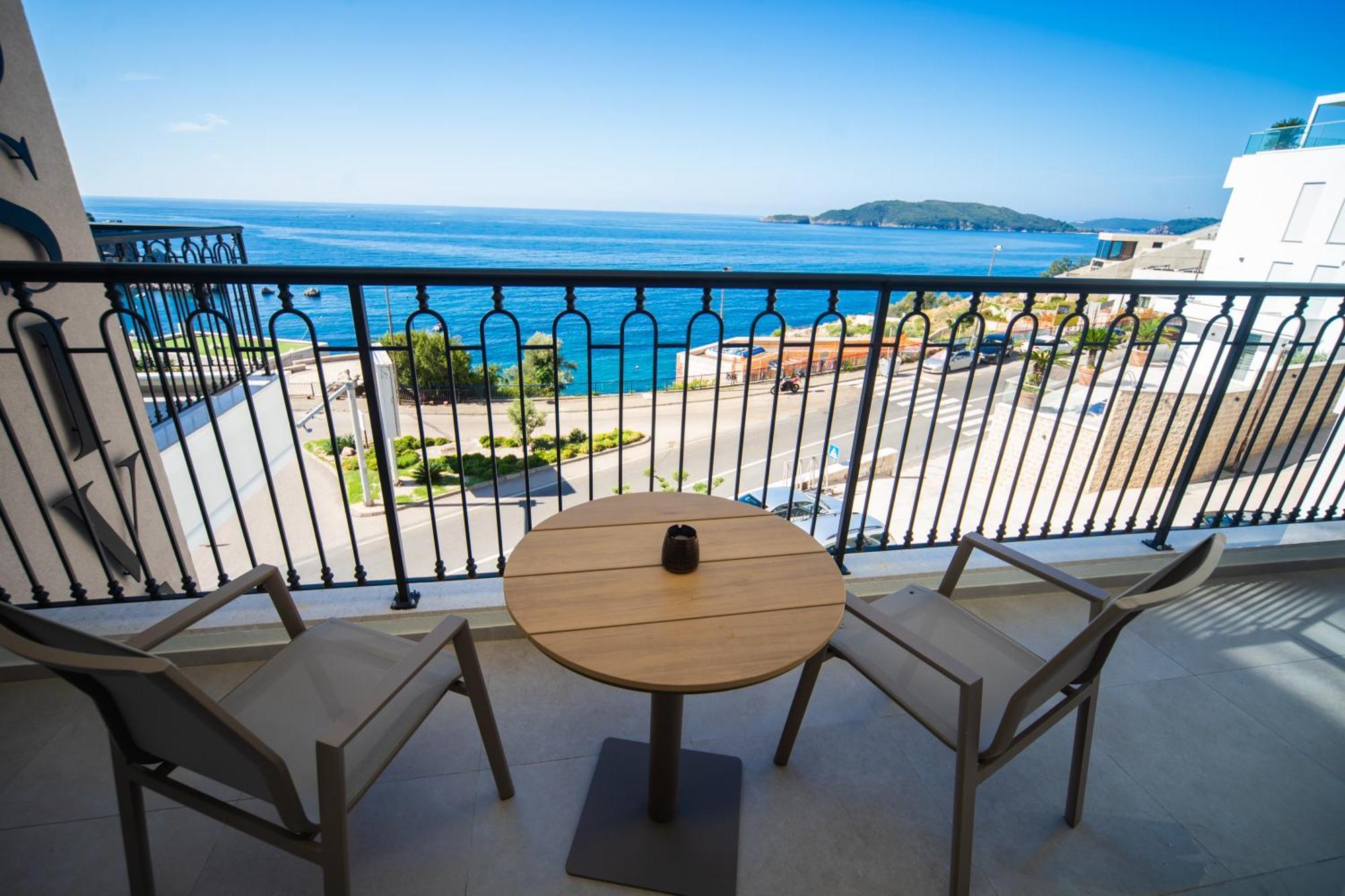 Exclusive Hotel Будва Экстерьер фото