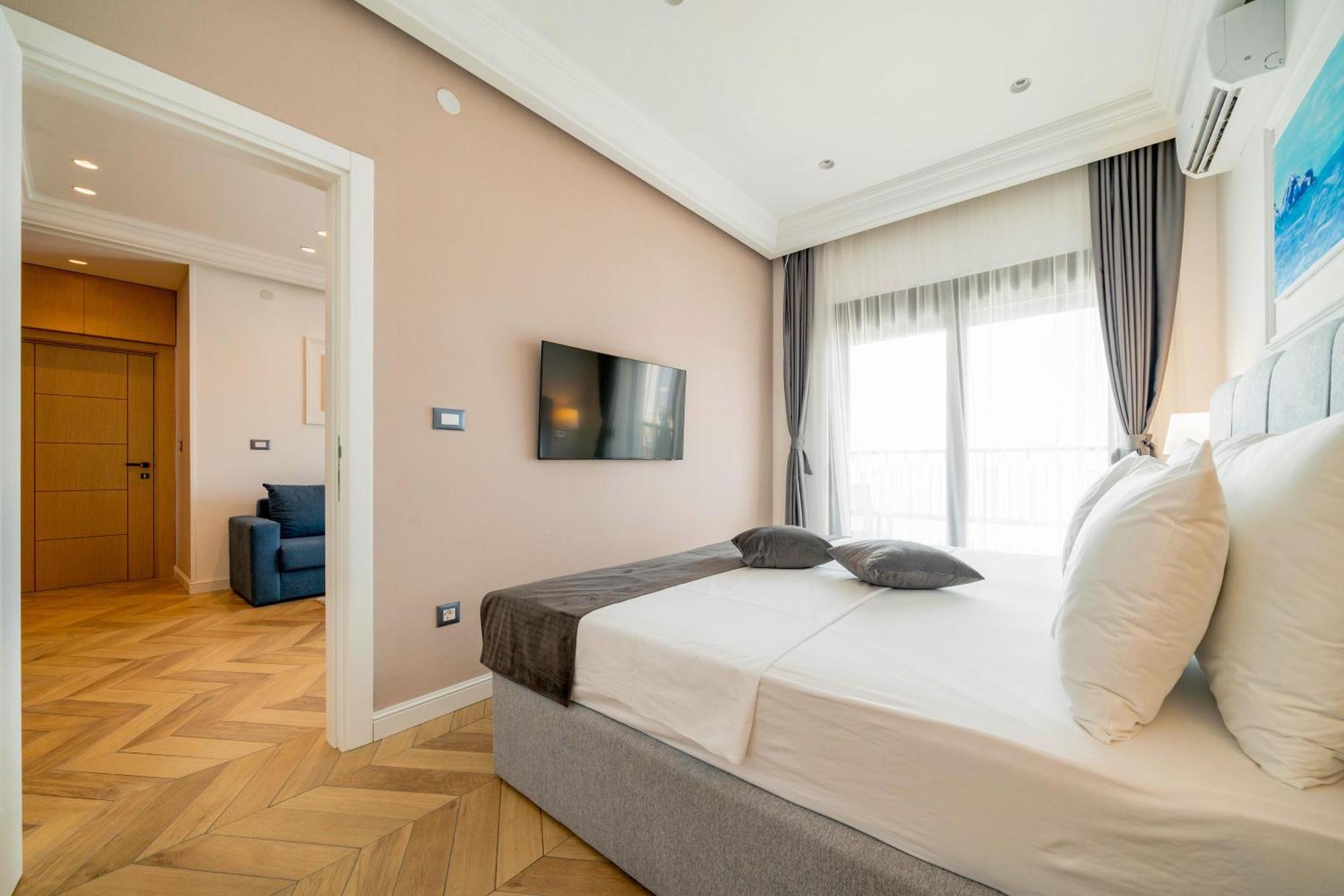 Exclusive Hotel Будва Экстерьер фото