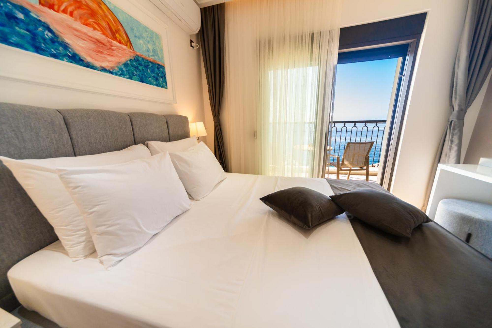 Exclusive Hotel Будва Экстерьер фото