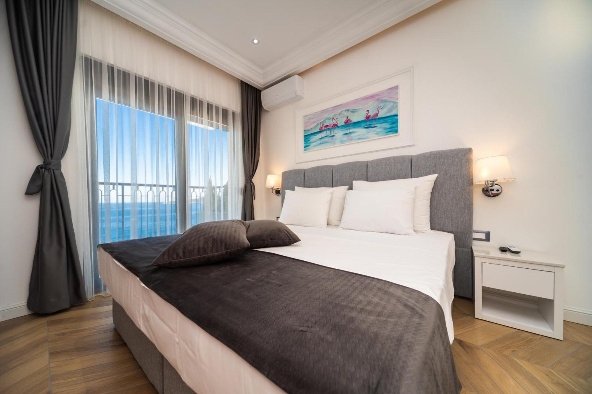 Exclusive Hotel Будва Экстерьер фото