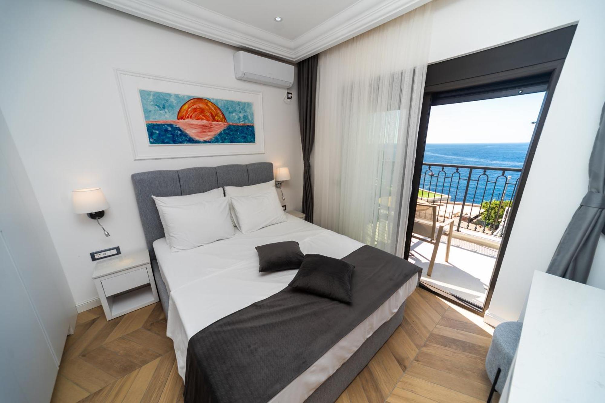 Exclusive Hotel Будва Экстерьер фото
