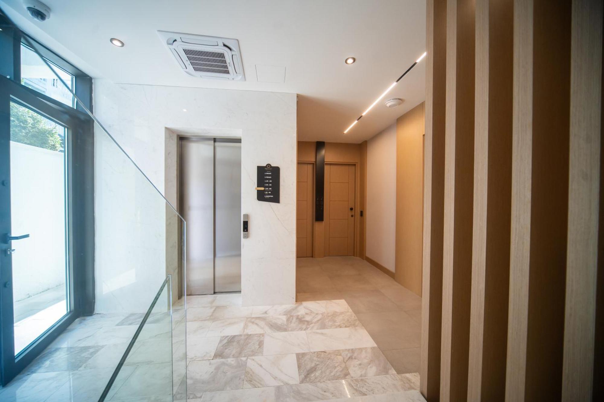 Exclusive Hotel Будва Экстерьер фото