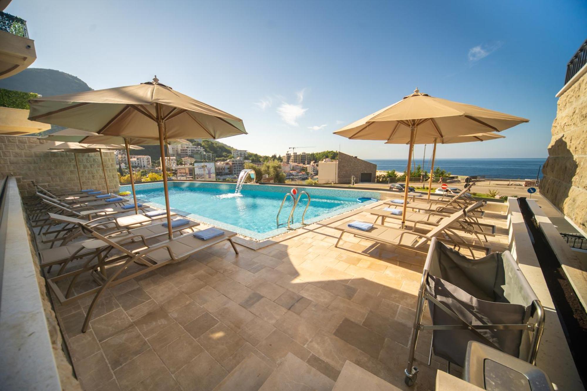 Exclusive Hotel Будва Экстерьер фото