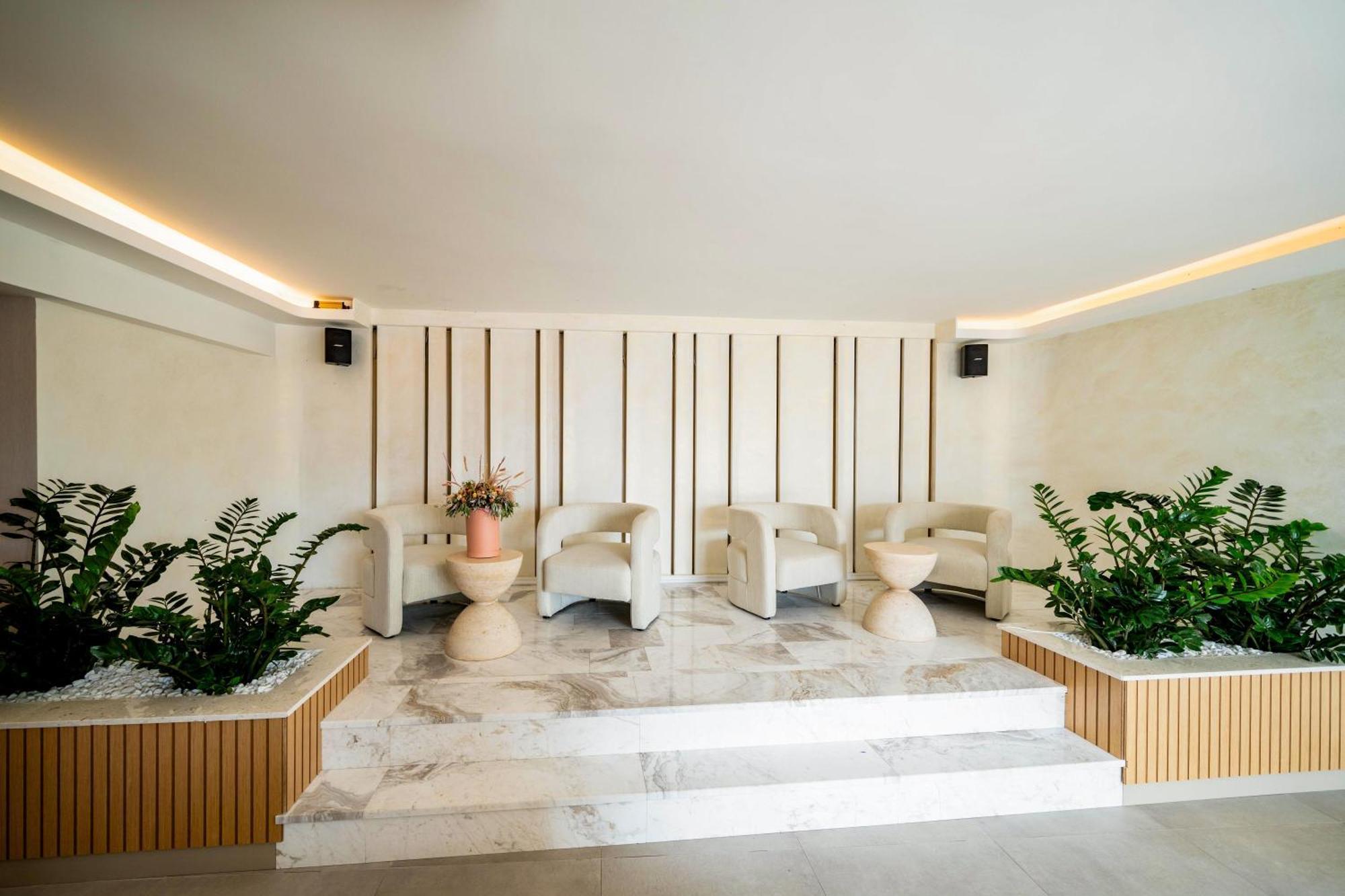 Exclusive Hotel Будва Экстерьер фото