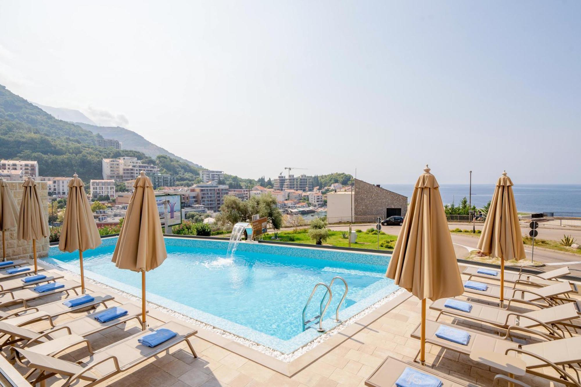 Exclusive Hotel Будва Экстерьер фото